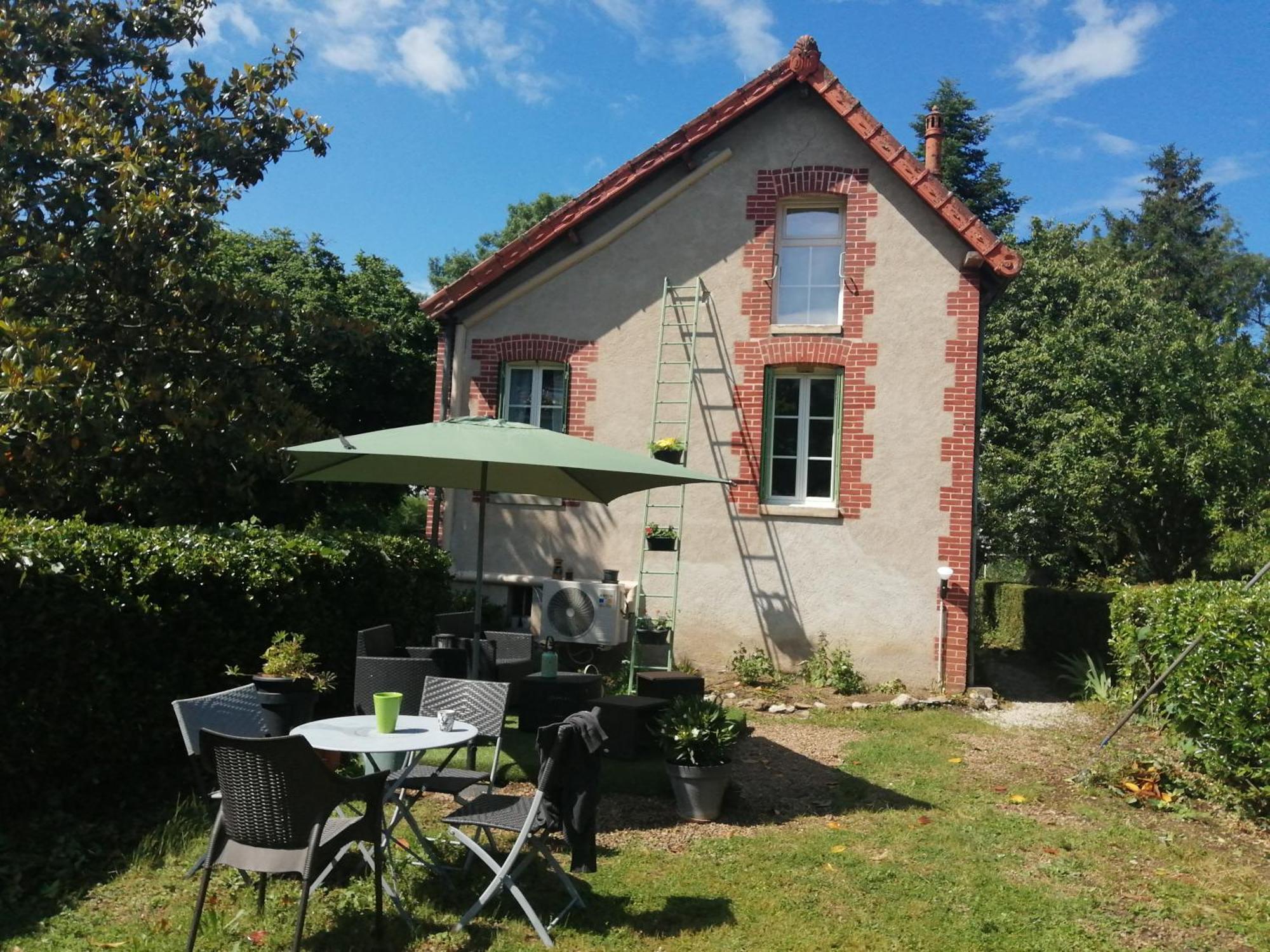 Maison " Bouton D'Or" Au Bord De L'Eau, A 10 Mn De Tours , Meuble Classe Une Etoile Saint-Avertin Exterior foto